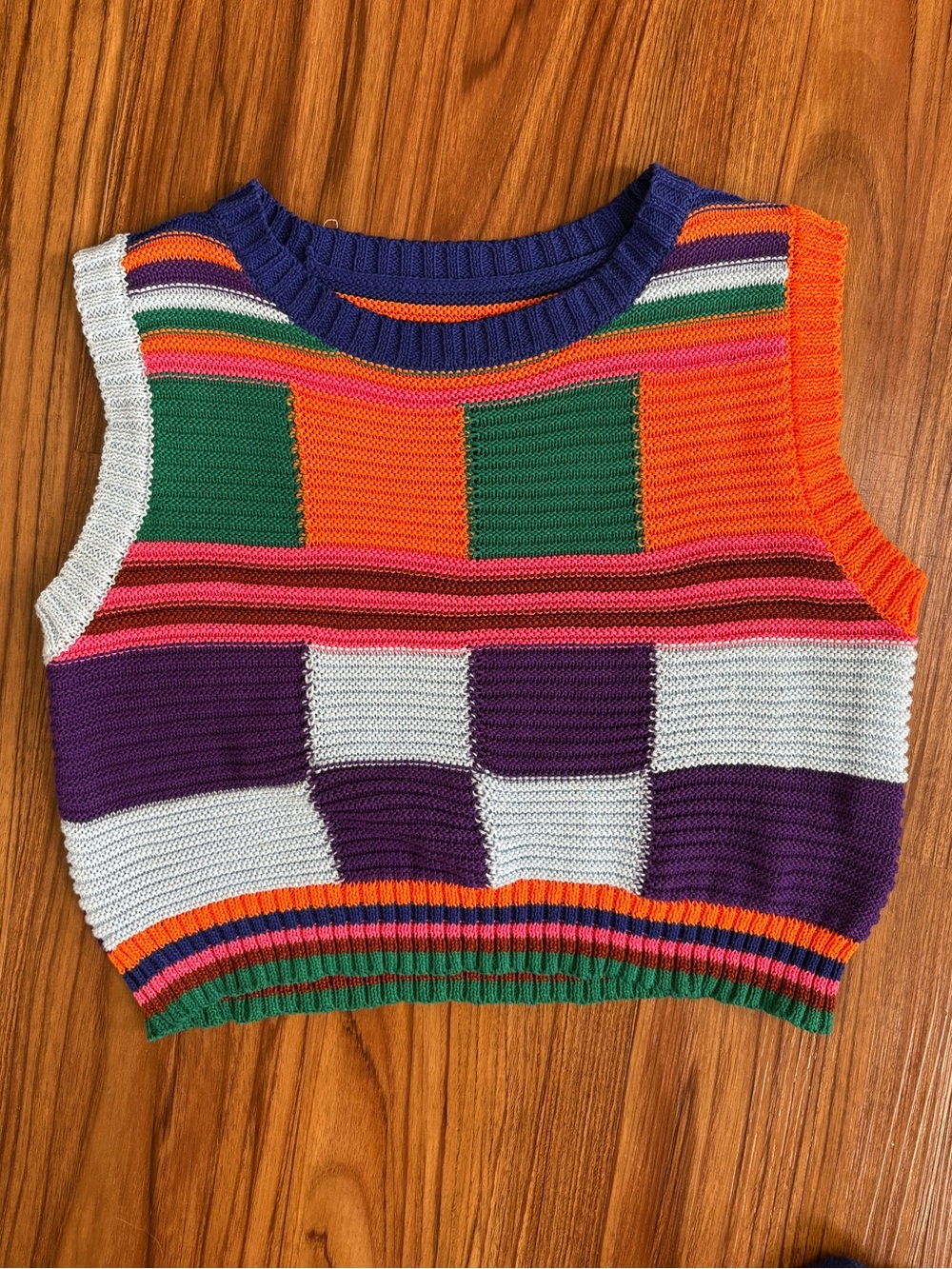 Rainbow Knit Matching Set with Crop Top and Shorts (Festival) - Picture 2 of 6